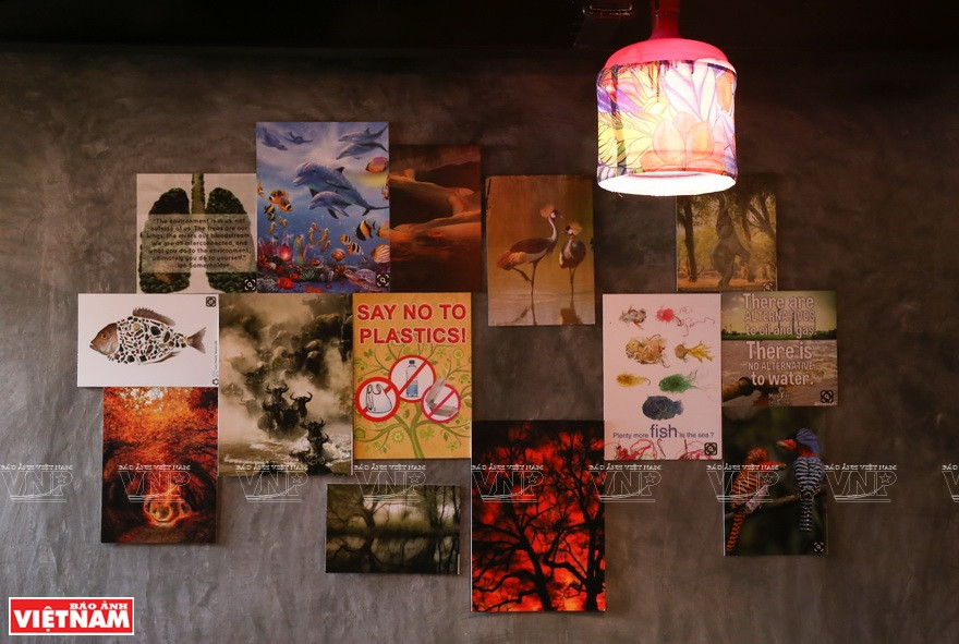 ‘If you know how to exploit, all waste can be resourceful’ is the message that this cafe wants to send to everyone, with every small action a step towards environmental protection for the whole community (Photo: VNA)