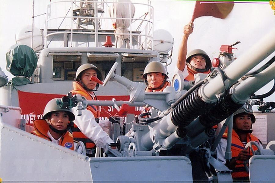 Brigade 170 artillery ship’s soldiers at a drill (Photo: VNA)