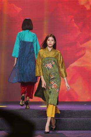 The annual culture-tourism festival aims to honour Vietnam’s traditional costume and promote HCM City’s tourism to domestic and foreign visitors (Photo: VNA)