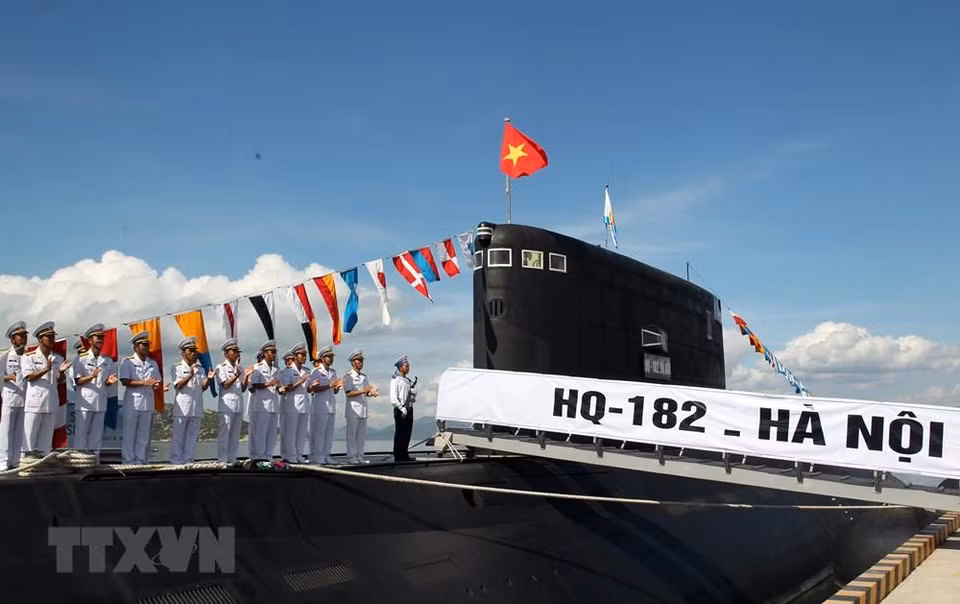 Submarine Brigade 189 was founded on June 20, 2011 and is based in Cam Ranh Naval Base in the central province of Khanh Hoa (Photo: VNA)