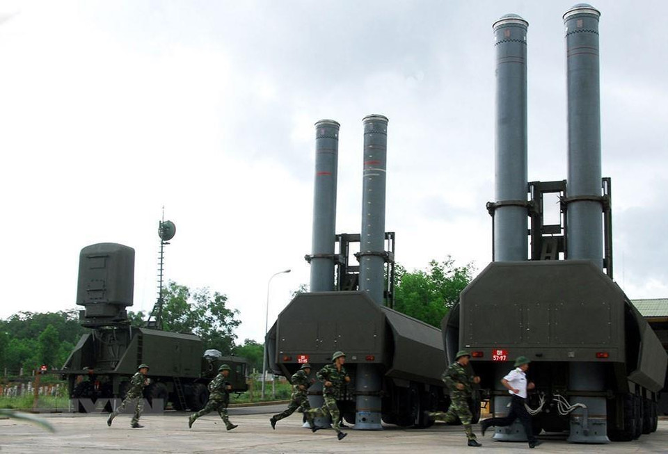 Vietnam People's Navy deploys Bastion-P Mobile Coastal Defense Systems in drills. Vietnam is the only country in Southeast Asia owning the Russian defense missile system (Photo: VNA)