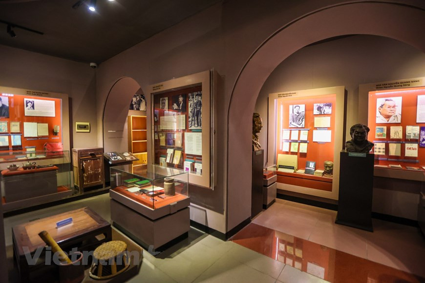 The Literature Museum functions to collect, restore, research, exhibit, introduce cultural heritages, and reflect the process of the development of Vietnamese literature. The country’s literary works from the 10th to 19th centuries and the history of the Vietnamese scripts on different mediums such as paper, fabric, metal and leaves are on display on the first floor. The second floor introduces figures of Vietnamese literature in the early 20th century such as Phan Boi Chau, Tan Da and Ho Chi Minh, as well as winners of the Ho Chi Minh Prize on literacy. Museum of Vietnam Literature is open from 8:30 - 11:30 in the morning, and 14:00 - 16:30 in the afternoon from Mondays to Fridays. Vietnam Literature Museum, under the Vietnam Writers’ Association, was approved to be built by the Prime Minister in 2011. (Photo: Vietnamplus)