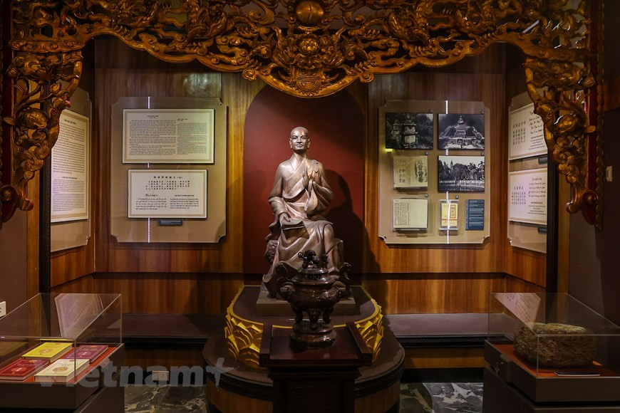 The Vietnam Literature Museum officially opened in Hanoi on June 26, 2015. The three-storey museum, covering an area of 3,000 square metres and built at a cost of almost 50 billion VND (2.3 million USD), is filled with spaces to organise events and exhibition areas. Among 40,000 collected artifacts and documents, there are 3,454 documents and artifacts chosen to put on display. Precious artifacts include the 200-year-old table of Poet Nguyen Du, Statue of Tran Nhan Tong, the table and chairs on which President Ho Chi Minh had a talk with Bao Dai Emperor in 1946. The Museum of Vietnam Literature is open from 8:30 - 11:30 in the morning, and 14:00 - 16:30 in the afternoon from Mondays to Fridays. (Photo: Vietnamplus)