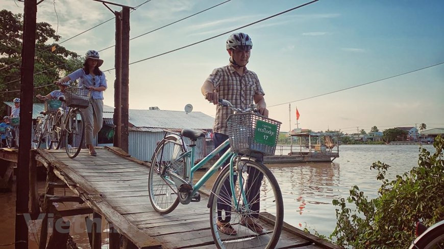 Tourists continue to visit Nhon Hung seedling cultivation garden (Photo: Vietnam+)