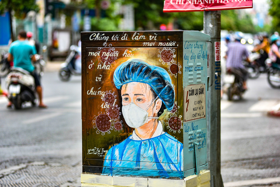 The project aims to raise public awareness of Covid-19 prevention and control. (Photo: VNA)