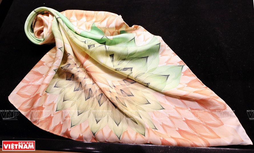 Collections of DeSilk’s hi-grade silk scarves (Photo: VNP/VNA)
