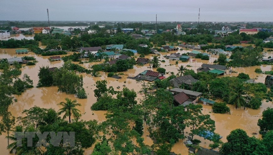 Heavy rains since early October have caused deadly floods and landslides in several provinces in central Vietnam, including Quang Tri province (Photo: VNA)