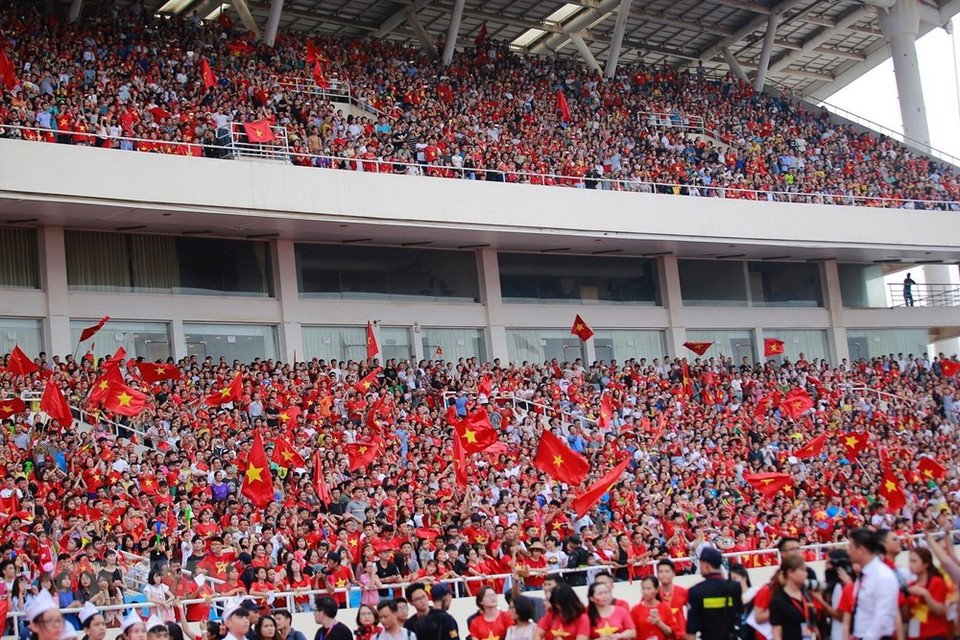 Red covers stadium seating (Source: VNA)