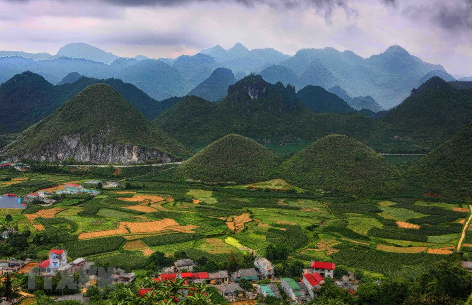 The Twin Mountains in Quan Ba district is a famous tourist attraction in Ha Giang province. (Photo: VNA)