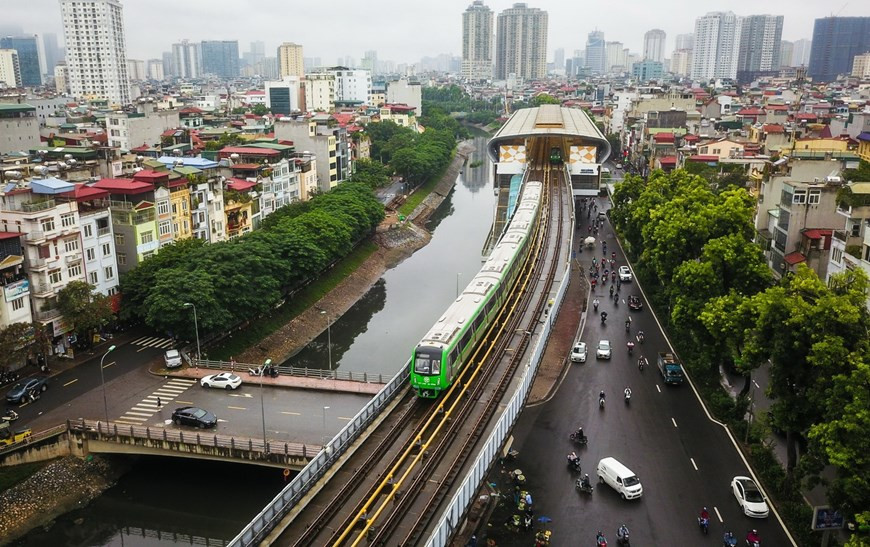 Deputy Minister of Transport Nguyen Ngoc Dong on November 2 told the Vietnam News Agency that the Cat Linh-Ha Dong metro line project will be inaugurated and put into commercial operation before November 10. In the photo: Cat Linh – Ha Dong metro line is on trial run. (Photo: Vietnamplus)