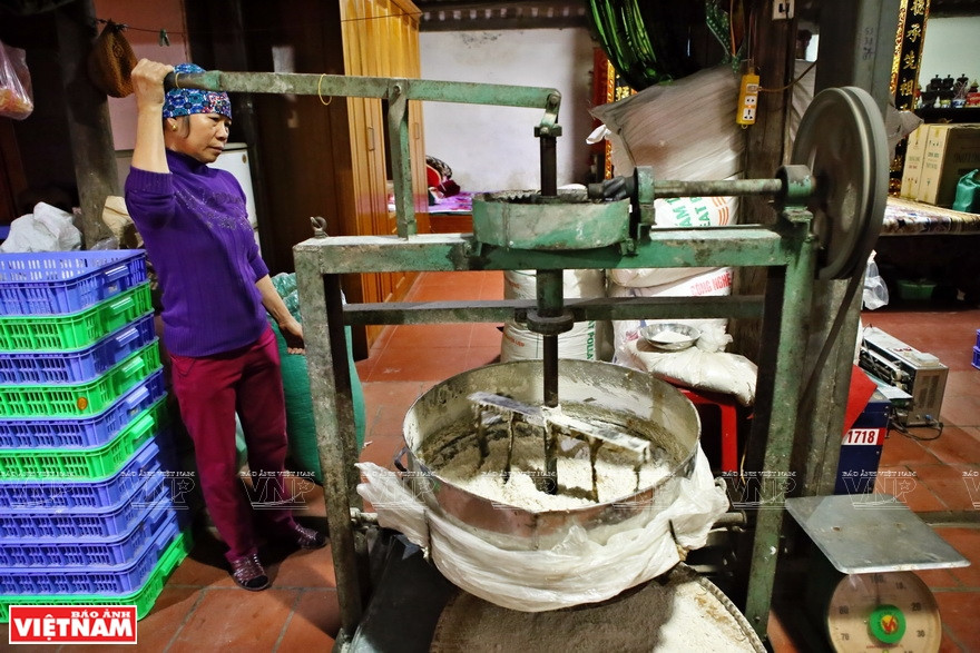 Local households start using machinery to boost productivity to meet increasing demand from visitors (Photo: VNA)