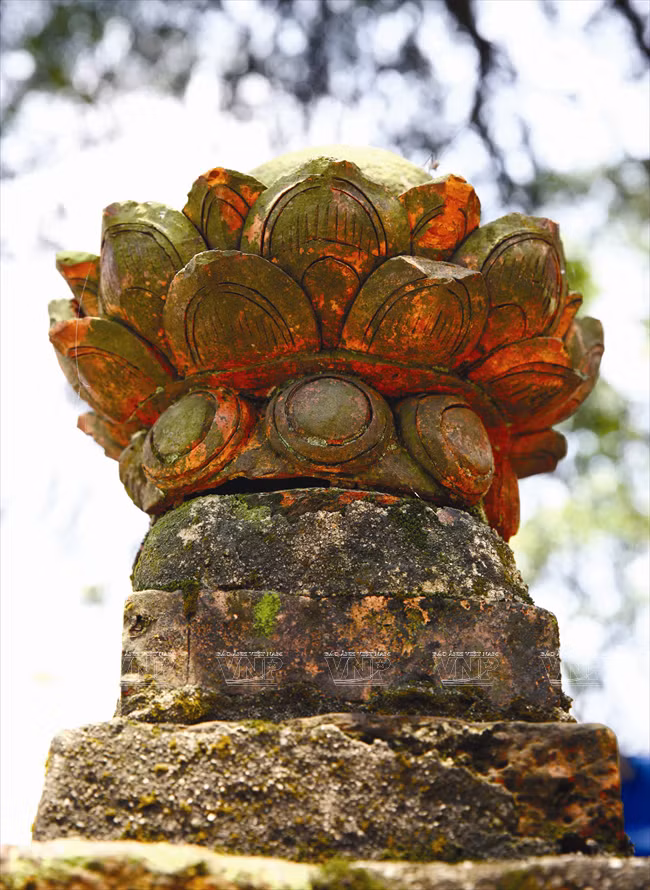 The vestige of an ancient pagoda of the Truc Lam Zen sect (Photo: VNA)