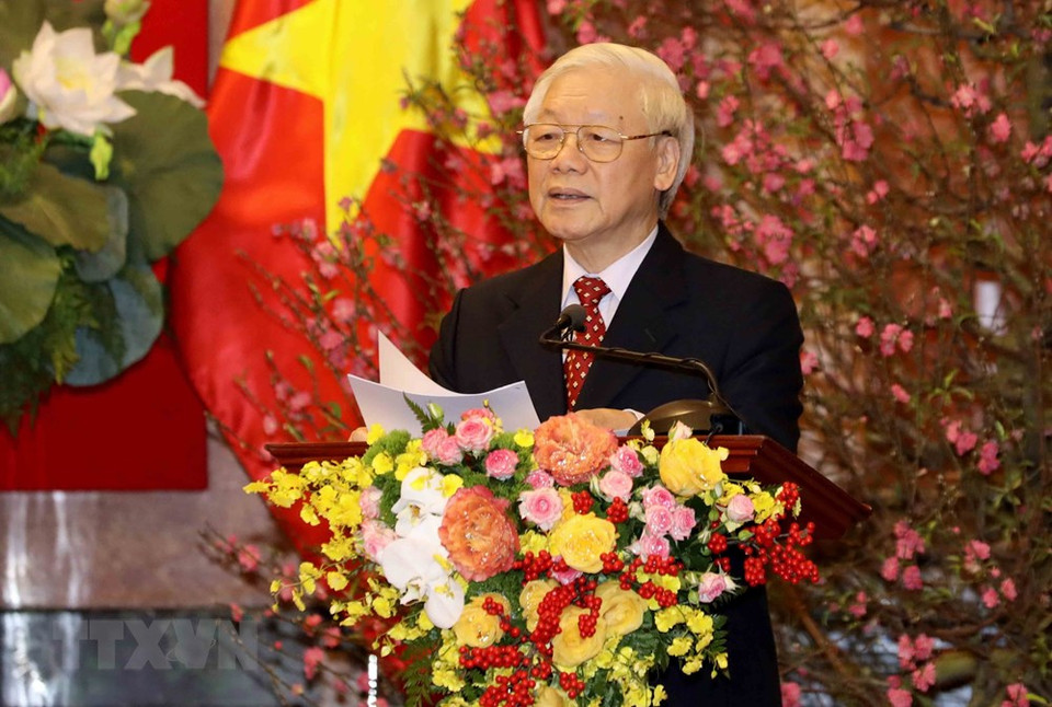 Party General Secretary and State President Nguyen Phu Trong extended Lunar New Year wishes to revolutionary veterans, leaders and former leaders of the Party and State, representatives from Fatherland Front, ministries and sectors at the Presidential Palace in Hanoi on Feb. 1 (Photo: VNA)