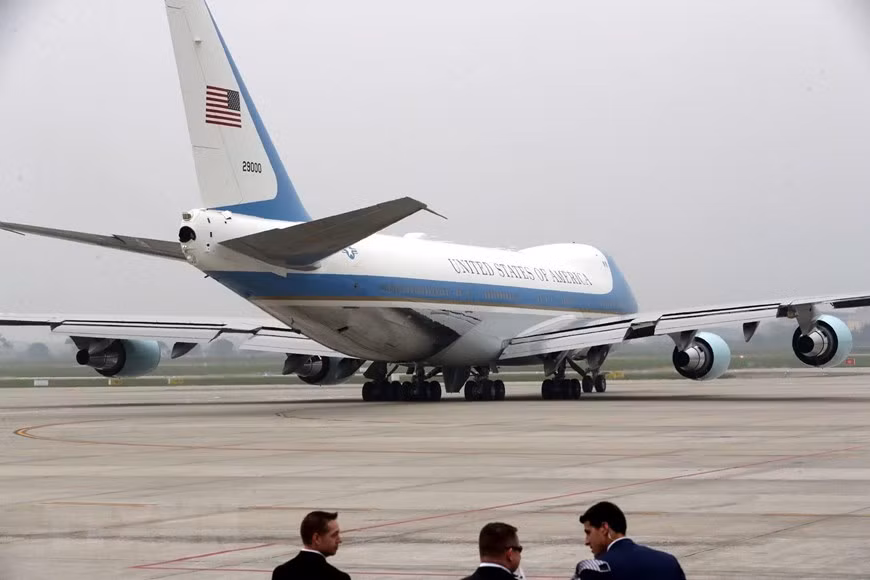 US President Donald Trump’s Air Force One takes off from Noi Bai International Airport at 3:45 pm on Feb. 28 (Photo: VNA)(Photo: VNA)