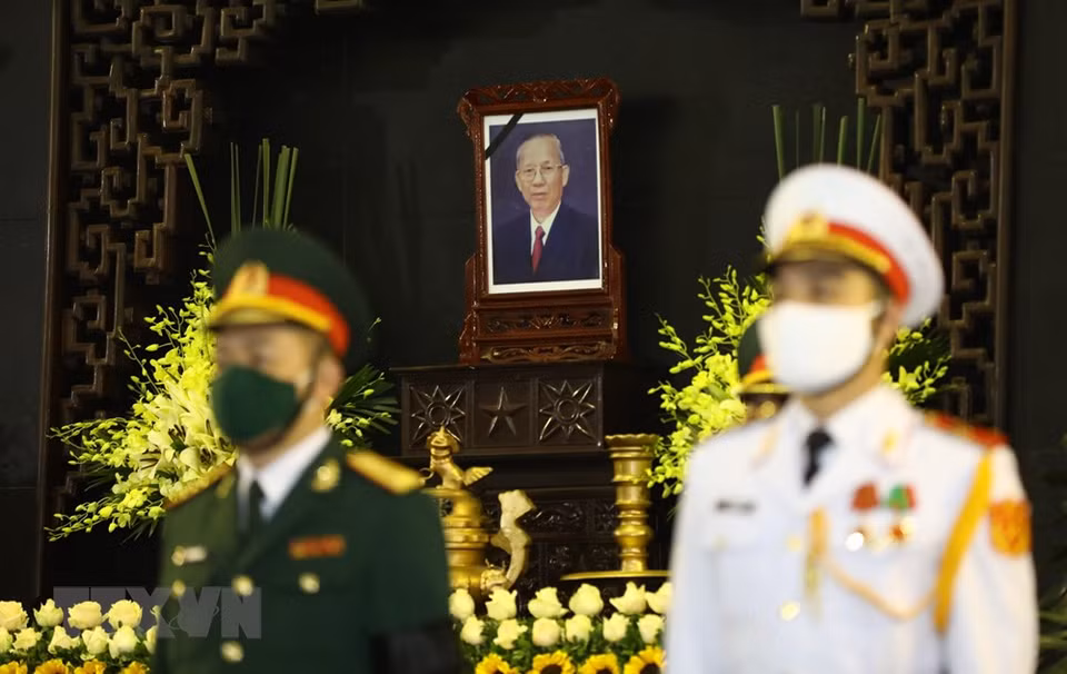 Former Politburo member, former Secretary of the Party Central Committee and former Deputy Prime Minister Truong Vinh Trong passed away at 3:25am on February 19 at the age of 79 due to ailment and old age (Photo: VNA)