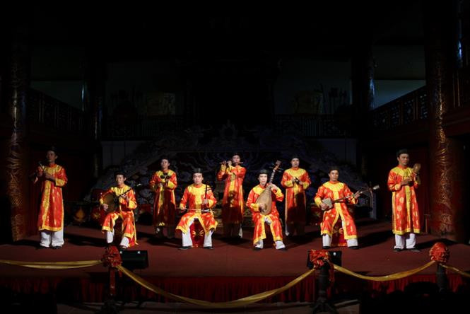  Nha nhac (Hue’s royal court music) represents the first intangible legacy of Vietnam to have been put on the list of oral and intangible heritage of humanity (Photo: VNA)