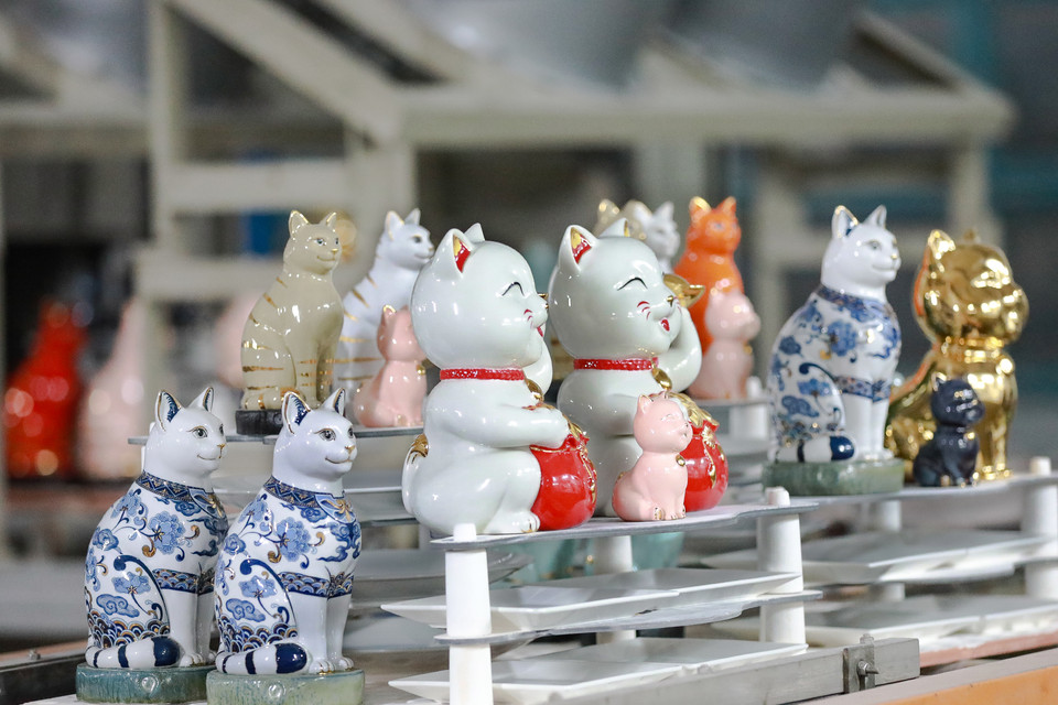 With unique designs, the cats are excellent Tet gifts for family and friends. (Photo: VNP)