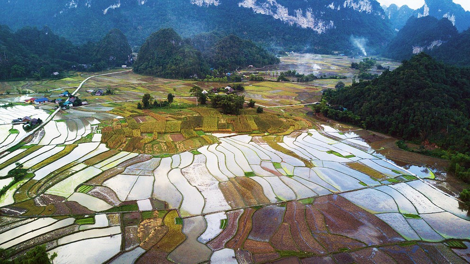 Tourists will enjoy close-to-nature daily activities in the Thuong Lam area, surrounded by 99 mountains. (Source: VNA)