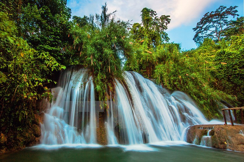 The legend has it that a woman called Mo and her husband lived in the foot of the Pac Ban mountain (Source: VNA)