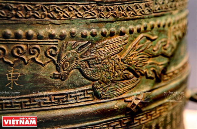 A close look at the decorations on the Canh Thinh drum (Source:VNA)