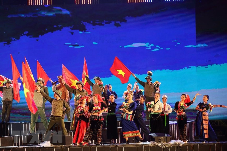The arts performance takes place in Dien Bien Phu city (Photo: VNA) (Photo: VNA)