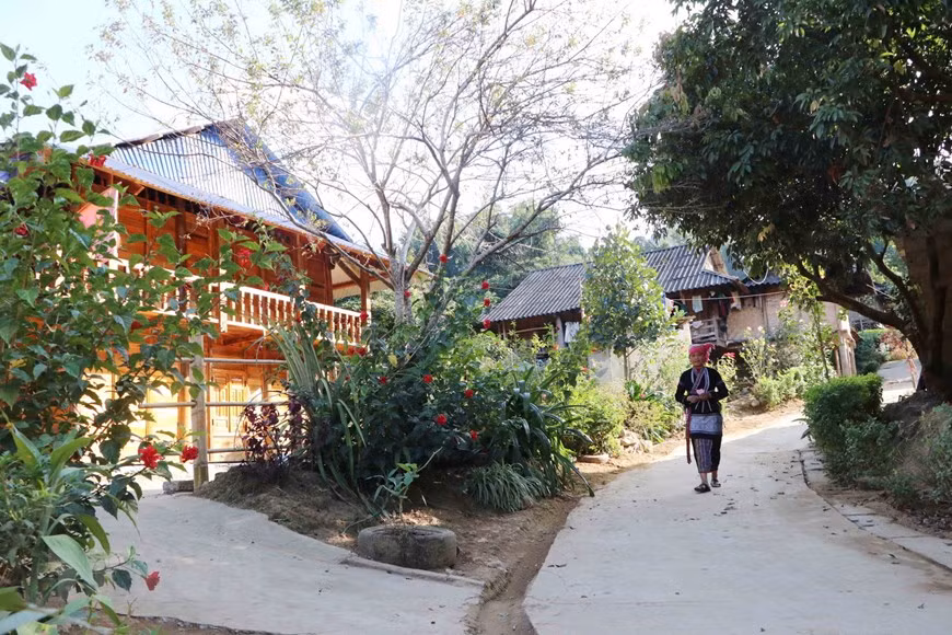 Tham village in Xa Hon commune, Tam Duong district, Lai Chau province, is an attractive tourist destination for those into community tourism (Photo: VNA)