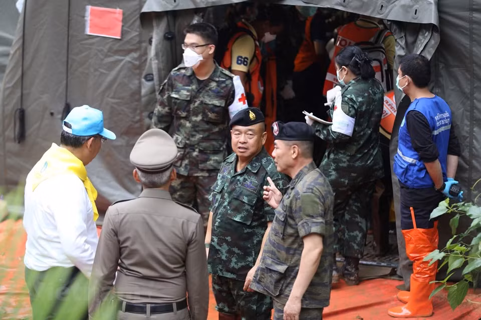 Four members of the team were taken out alive on July 8. (Photo: VNA) 