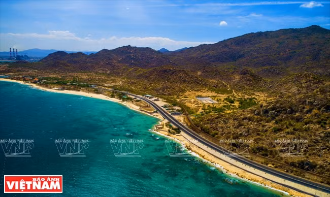 Ca Na Beach is considered as a 'sleeping beauty' because it still remains primitive nature and landscape. (Photo: VNP/VNA)