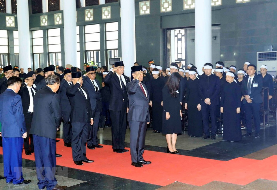 The Indonesian delegation led by Coordinating Political, Legal and Security Affairs Minister Wiranto (Photo: VNA)