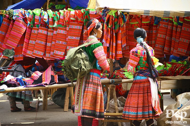 A bustling market in Hoang Su Phi district (Source: dep.com.vn/VNA)