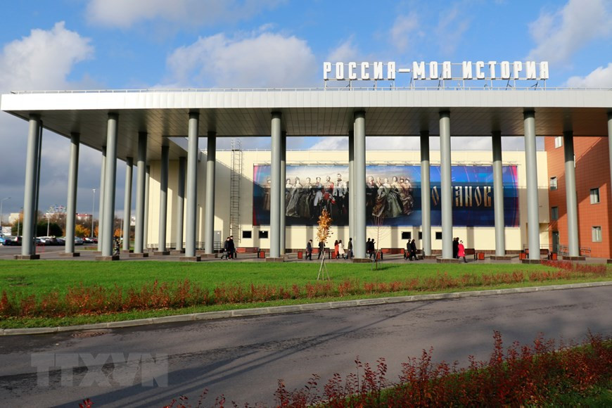 Covering on an area of 15,000sq.meters, the new interactive museum 'Russia- My History' is the largest multimedia museum in Europe. It presents all forms of contemporary media, 3D historical reconstruction, among others. (Photo: VNA)