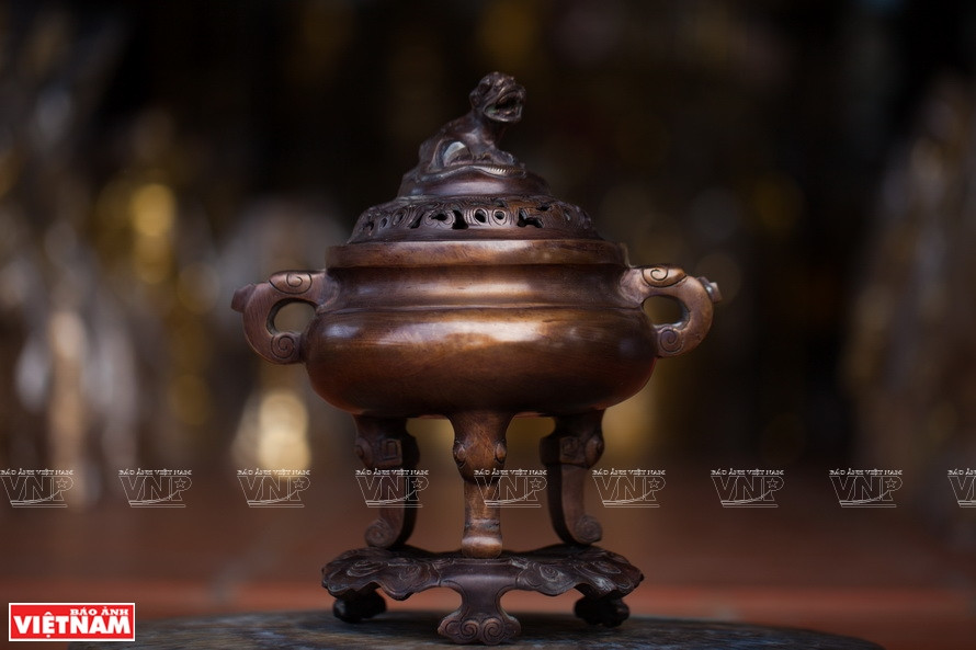 Bronze products made in Phuong Duc (Photo: VNP/VNA)