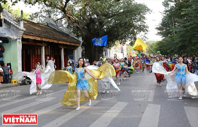 The event aims to introduce the concept of circus to Vietnam’s local people and tourists (Photo:VNA)