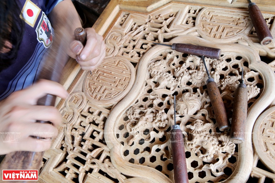 Exquisite wood carving (Photo: VNP)