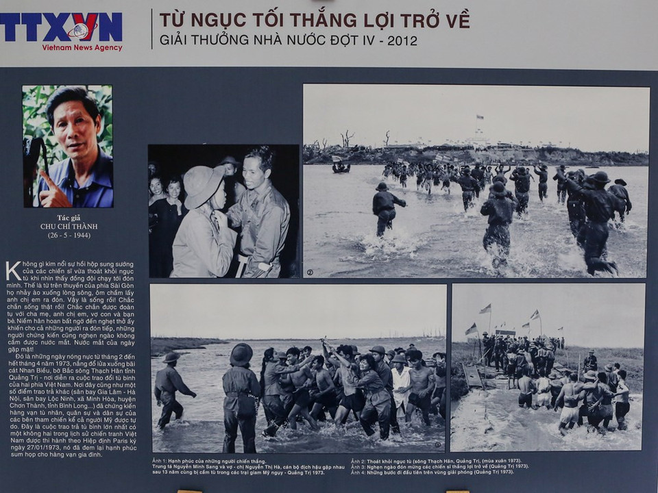 Photo “Returning in victory from dungeon” by Chu Chi Thanh, State Award 2012 (Photo: VNA)