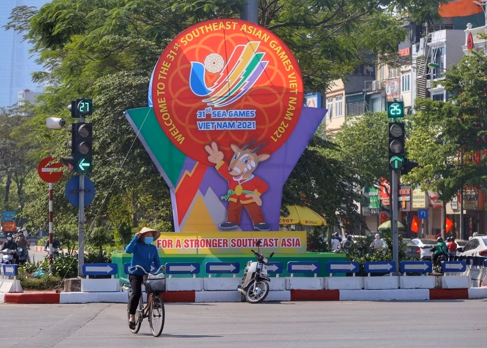 The work is an animated depiction of Saola, one of the rarest mammals on earth found in the Truong Son Mountain Range in central Vietnam. The mascot shows the spirit of protecting nature and sportsmanship of the SEA Games, as well as the bonds among the peoples in Southeast Asia. (Photo: VNA)