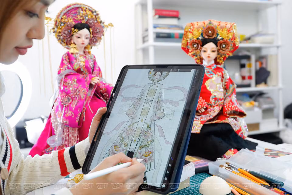 Her inspiration and patience as well as love for Vietnamese culture helps her create such an impressive collection. (Photo: VNP/VNA)