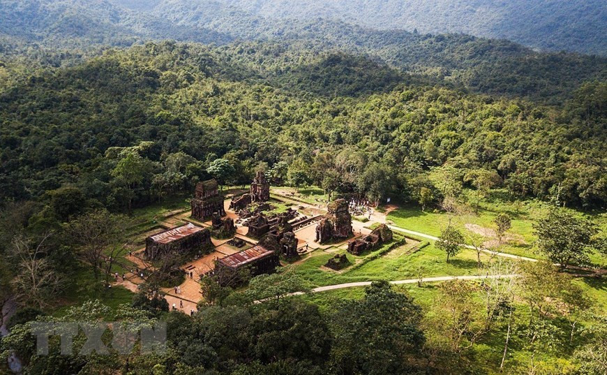 My Son Sanctuary in Duy Phu commune, Duy Xuyen district, Quang Nam province is a unique culture, owing its spiritual origins to the Hinduism of India. The UNESCO-recognised world heritage site has 70 towers and temples that were built by the Cham people between the 4th and 13th century (Photo:VNA) 