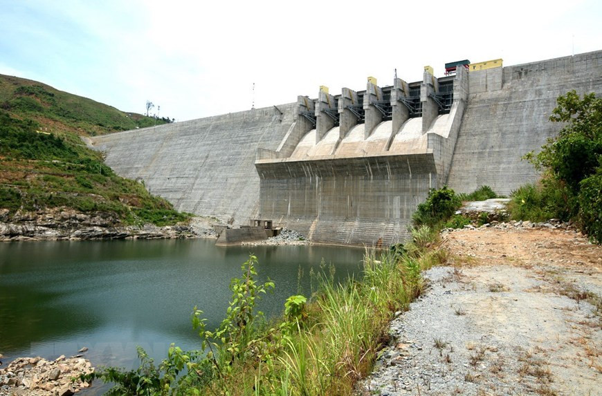Song Tranh hydropower plant is built in Bac Tra My district. It has a capacity of 180MW and generates 679.6 million kWh every year (Photo:VNA)
