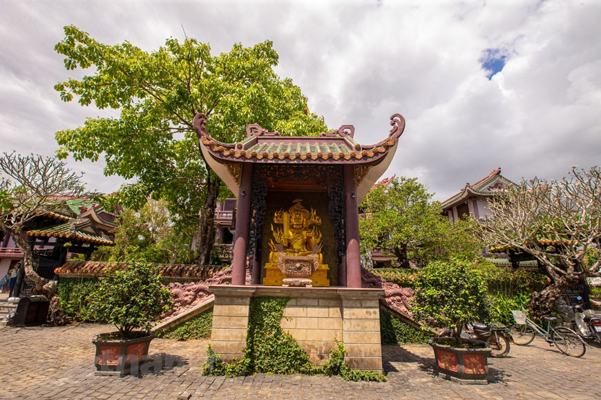 Thien Hung pagoda is not only a religious-cultural work but also an artistic painting by a talented artist (Photo: Minh Son/Vietnam+)