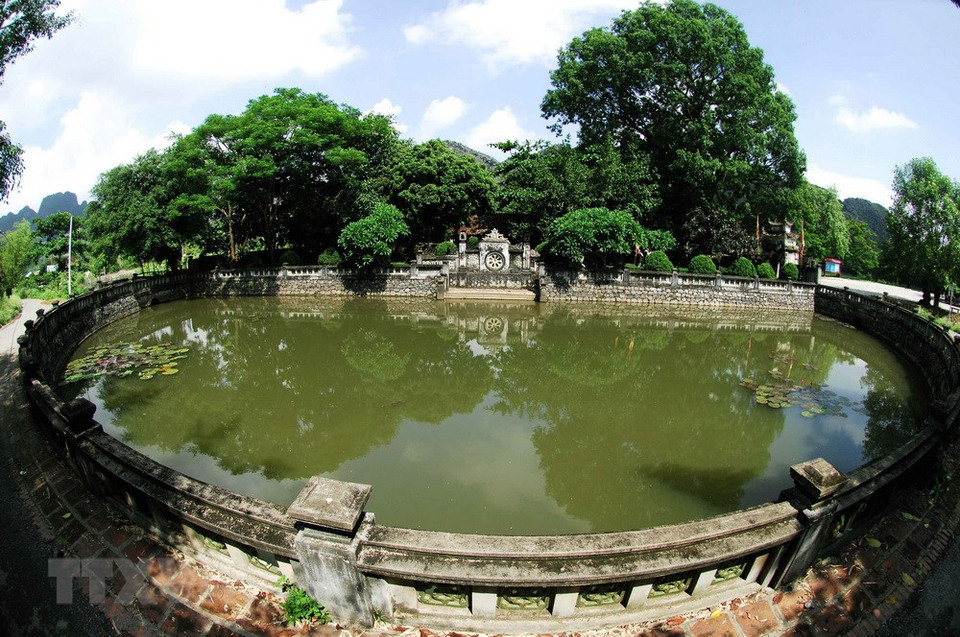 'Ban Nguyet' (half moon) lake in front of a Dinh Tien Hoang King's Temple. (Photo: VNA)