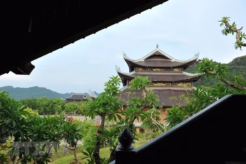 The Trang An scenic landscape complex was recognised as a World Cultural and Natural Heritage site by UNESCO in 2014 (Photo: VNA)