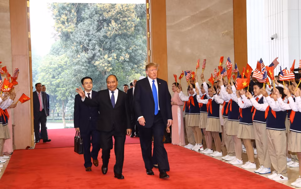 Prime Minister Nguyen Xuan Phuc meets US President Donald Trump in Hanoi, Feb. 27, 2019 (Photo: VNA)