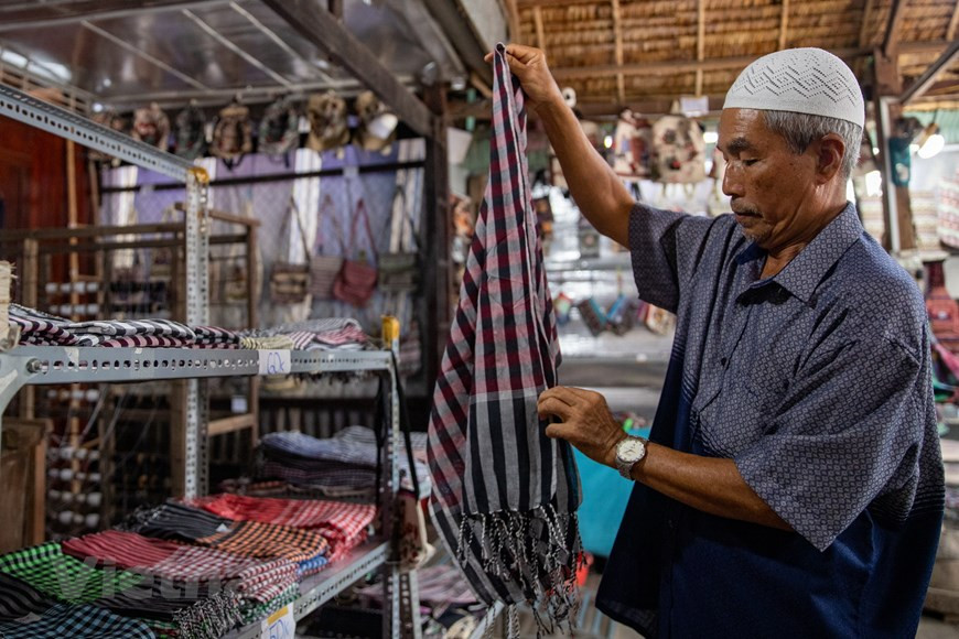 Mr. Mohamad has a long-term vision of blending the preservation of traditional crafts with tourism, aiming to showcase the exceptional allure of Cham brocade to visitors. (Photo: Vietnam+)