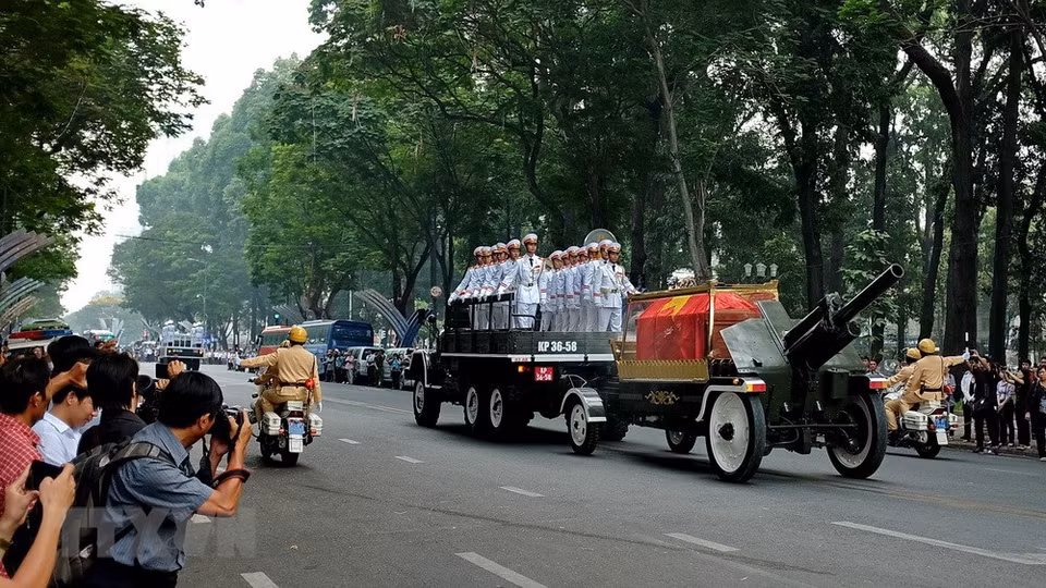 Phan Van Khai served as the PM of Vietnam from September 1997 to June 2006 (Photo: VNA)