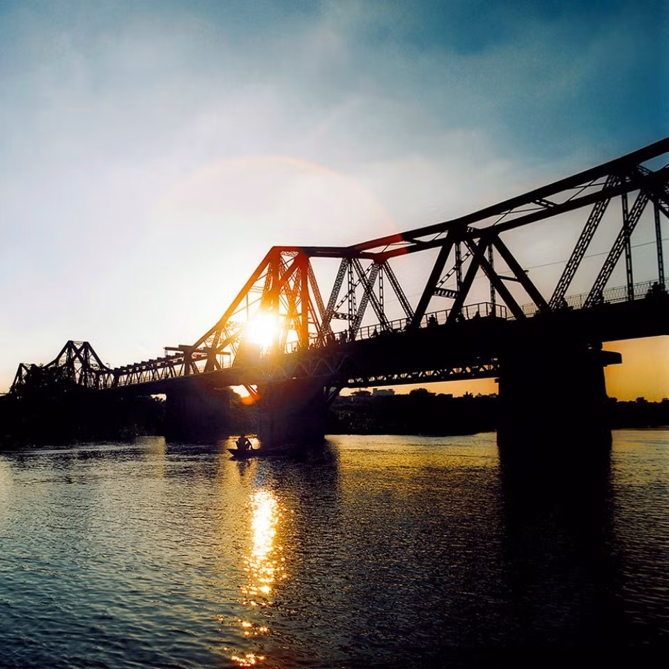 Long Bien bridge (Source: Organising board)