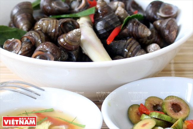 Boiled snail (Photo: VNA)