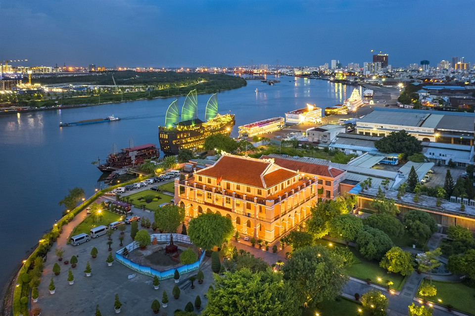 Nha Rong Wharf, originally a major trading port in the South, was built in 1864 on the Saigon River. Nha Rong Wharf is where President Ho Chi Minh set off to find a way to save the country. Today, Nha Rong Wharf is a tourist attraction. (Photo: VNP/VNA)