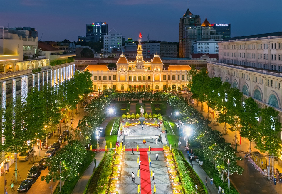 The building of the municipal People’s Committee is a symbol of the city. The building features well-preserved French colonial architecture in a spacious garden landscape. Originally constructed as a hotel in 1898 by French architect Gardes, it now serves as a city hall and one of the city’s most iconic landmarks. (Photo: VNP/VNA)