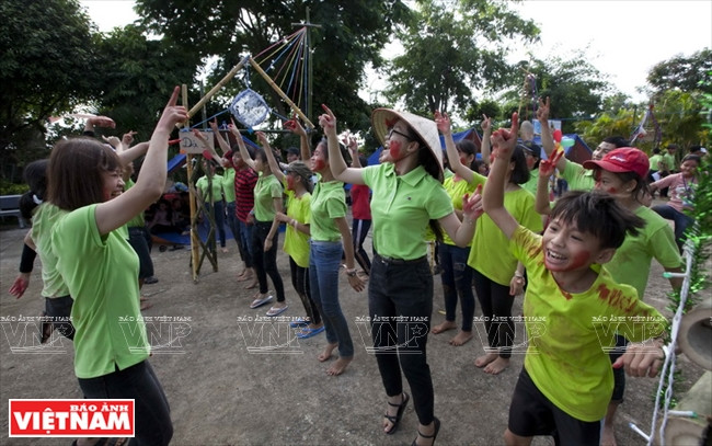 Young people join summer activities in Suoi Rao parish (Photo: VNA)